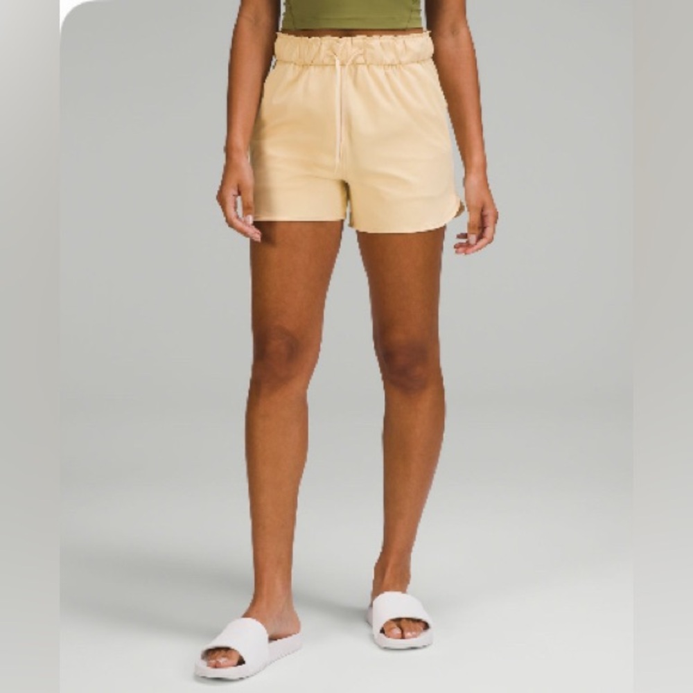 Stretch High-rise short 3.5 inch